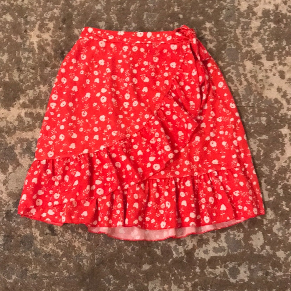 NWOT red and white skirt